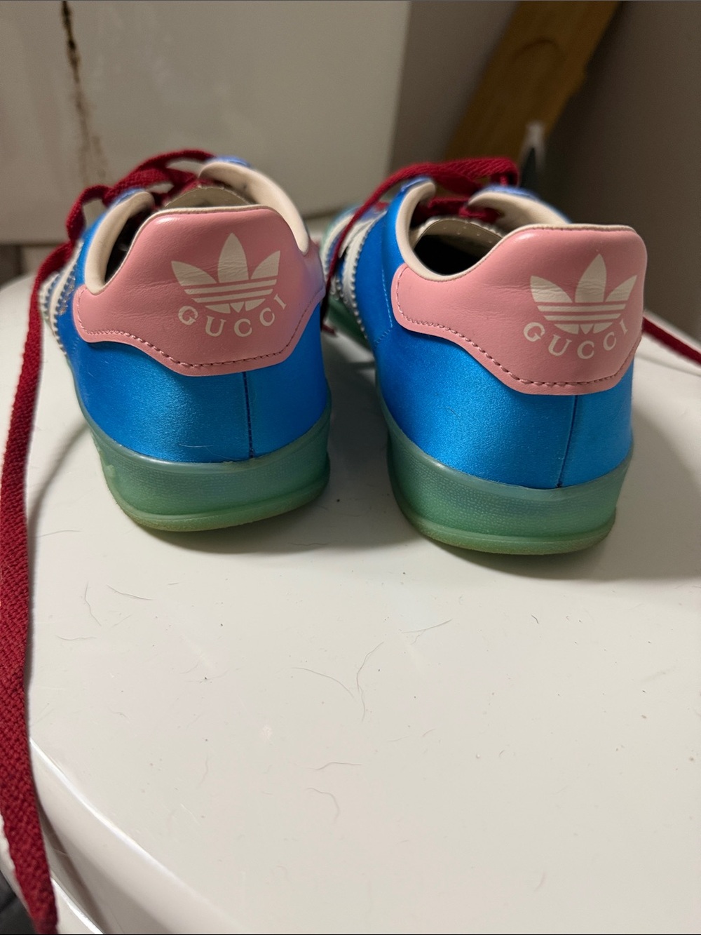 Gucci Blue, Pink & Green Colorblock Low-Top Sneakers - Picture 2 of 4